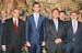 S.A.R el Príncipe de Asturias con José Luis Sáez, Jaime Lisavetsky y el Alcalde de Sevila, Alfredo Sánchez Monteseirín