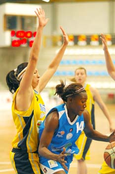 Liga Femenina 2, Fase de ascenso a L. Femenina, Final, COP CRESPI - JOVENTUT MARIANA - USP-CEU MMT ESTUDIANTES
